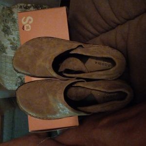 Sonoma Nursing shoes